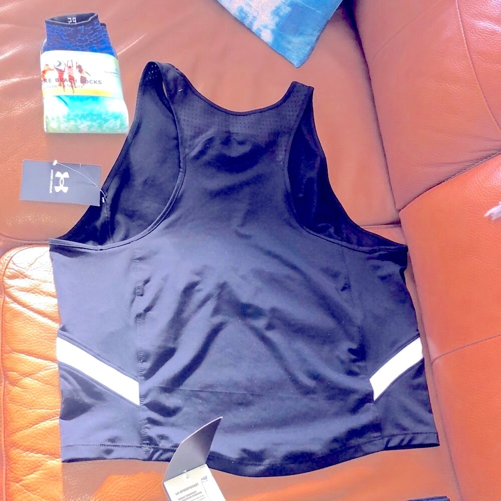 UNDER ARMOUR (XL) fitted sleeveless fitness tank-top